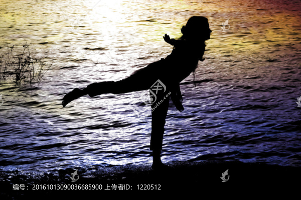 湖邊的體操運動員