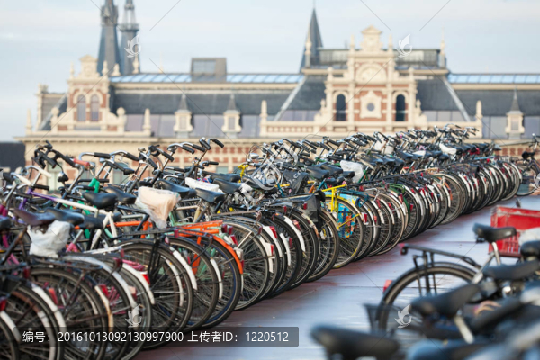 自行車在阿姆斯特丹