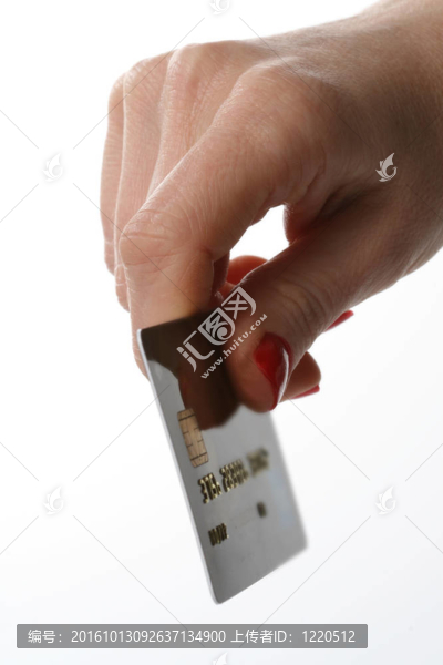婦女給予信用卡