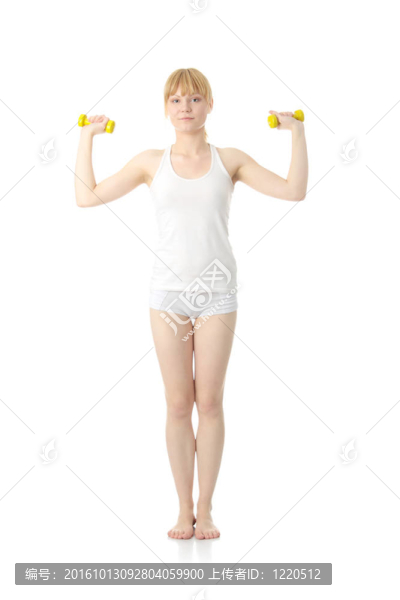 美麗的年輕女子做運動