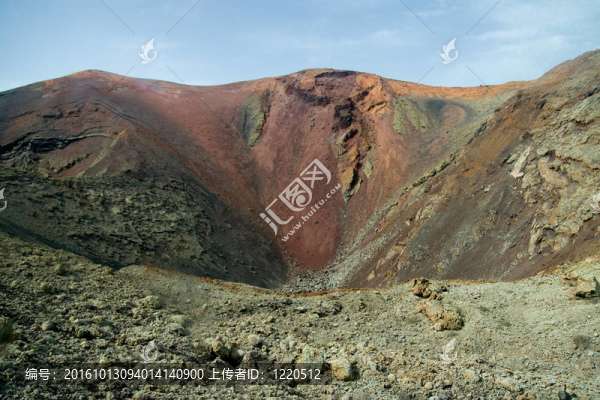 在國家公園蘭薩羅特島蒂曼法亞火山口；
