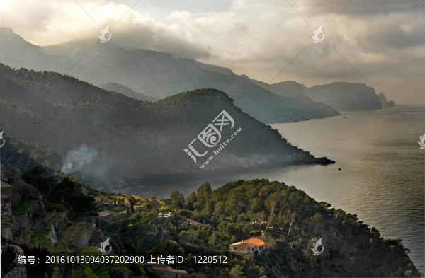 Majorca以北的西海岸
