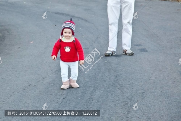 走在