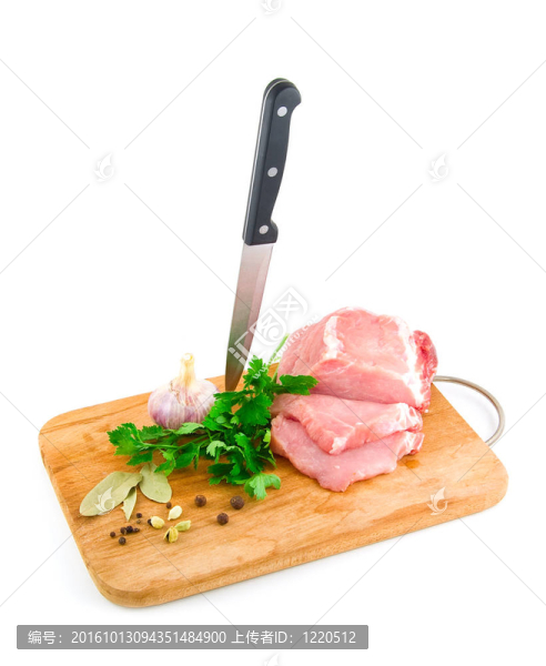肉；刀和香料