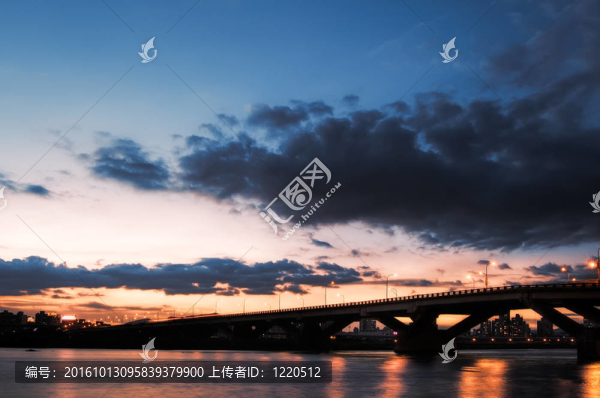 現(xiàn)代的橋梁