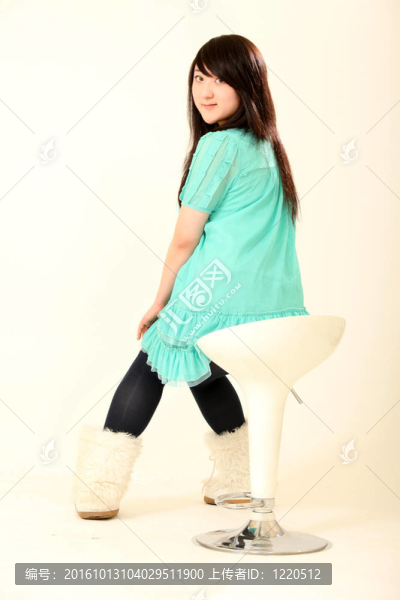 美麗的亞洲年輕女人