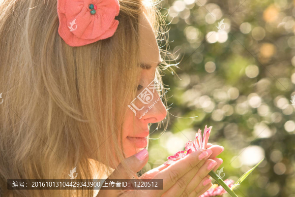 性感的金發(fā)女孩