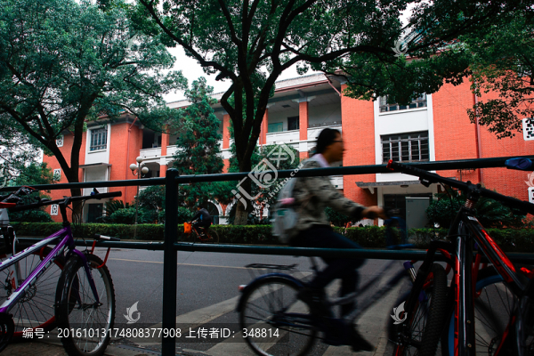 湖南大學(xué)
