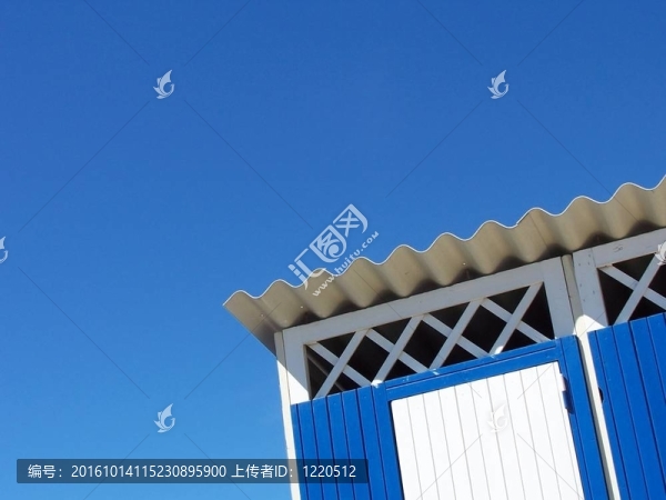 一個(gè)海灘小屋一個(gè)不同尋常的觀點(diǎn)