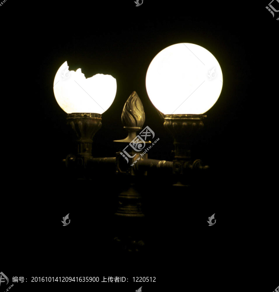 夜燈。