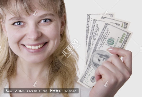 美麗的成功女商人持有美元債券