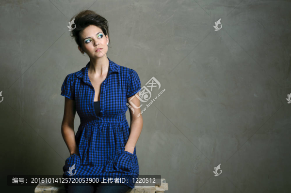 現(xiàn)代時(shí)尚白人模特