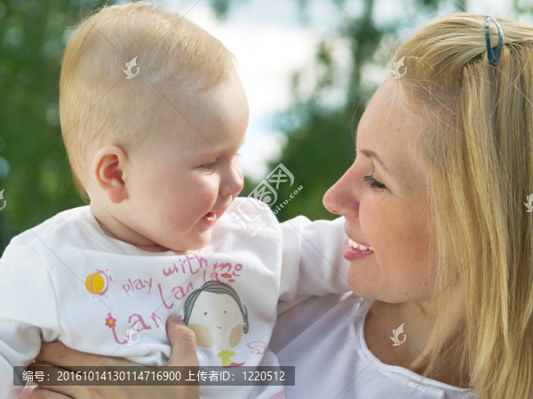母親和女兒