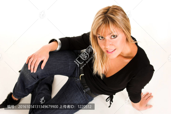 年輕漂亮的女人
