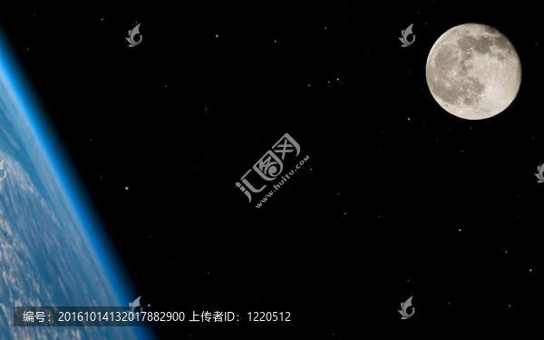 在一個(gè)大的恒星場附近的滿月