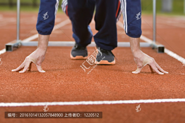 跨欄運(yùn)動(dòng)員