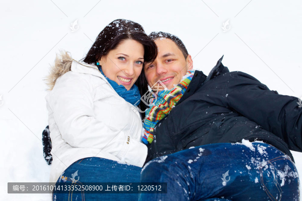 年輕的快樂的ccouple