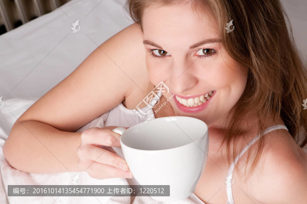 女人與杯