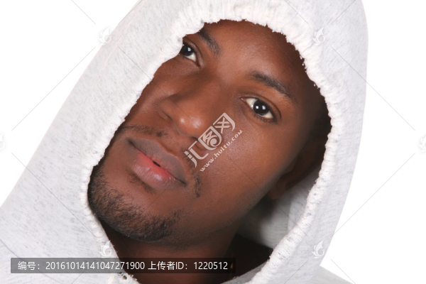年輕的非洲裔美國男性