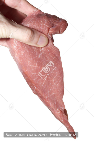 一只手上的新鮮牛肉