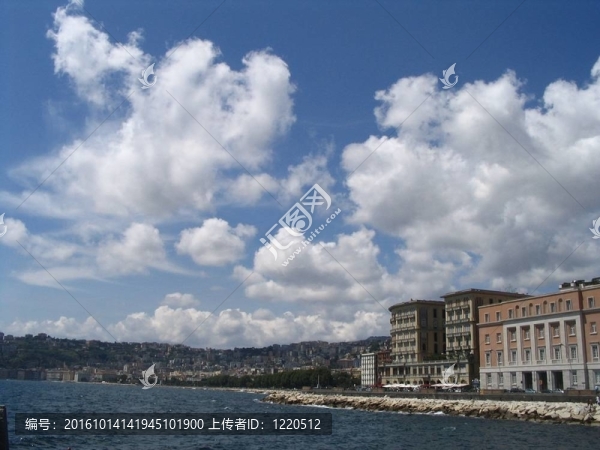Naples；意大利