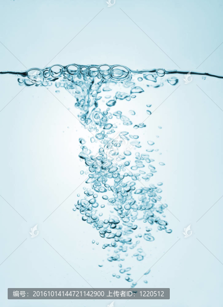 水與泡沫