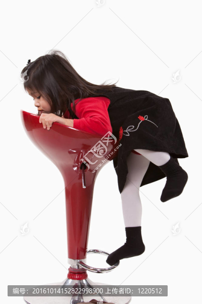 可愛的可愛的2歲的幼兒女孩