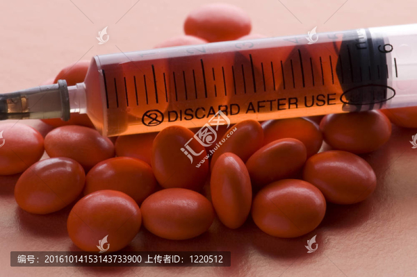 藥房藥片和注射器