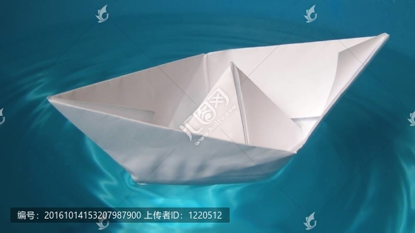 水上紙船