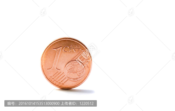 白色背景上孤立的單一歐元硬幣