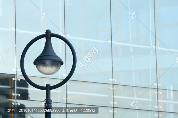 現(xiàn)代的路燈