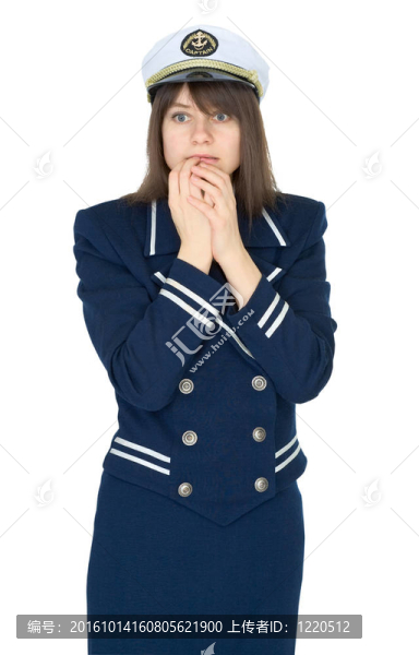 害怕女人穿著制服的船長(zhǎng)孤立在一個(gè)白色