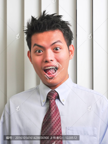 驚訝的商人