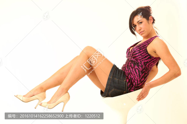 美麗的年輕的混血女人