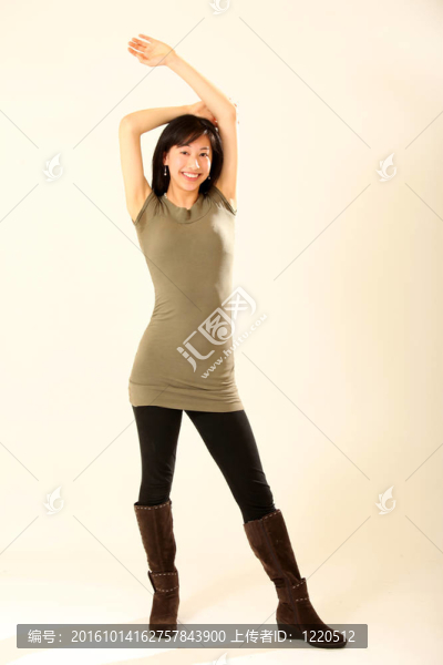 年輕可愛的亞洲女人