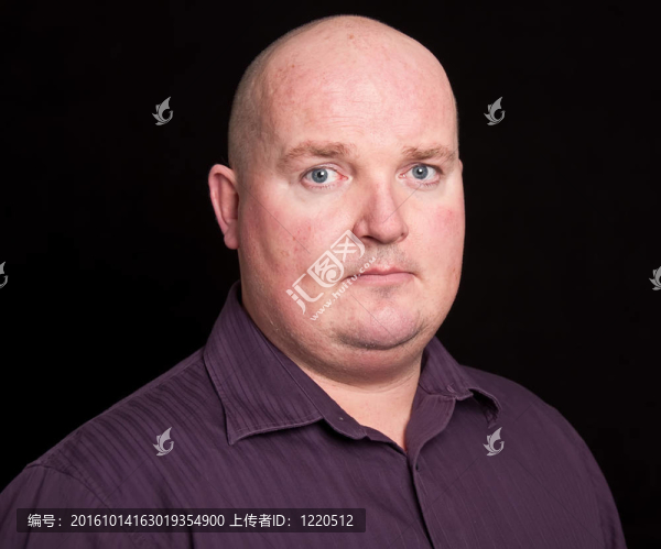 特寫(xiě)照片的超重男性