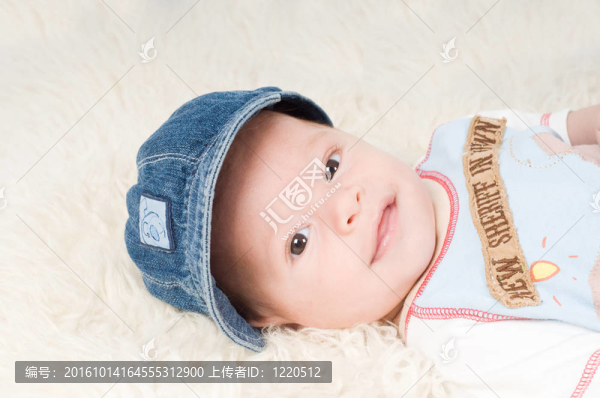 時(shí)髦的新生男孩