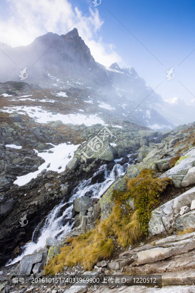 巨大的冷谷；Vysoke,Tatry（高水）；斯洛伐克