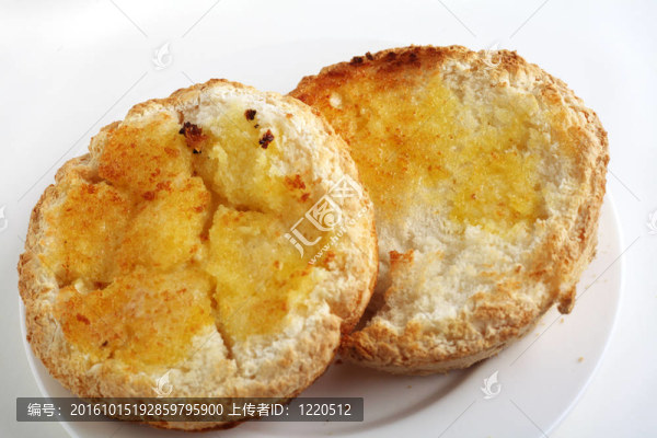 面筋免費(fèi)卷烤面包和黃油