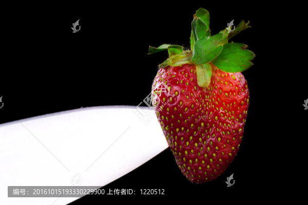 把草莓。