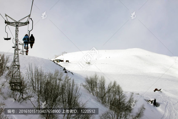滑雪纜車