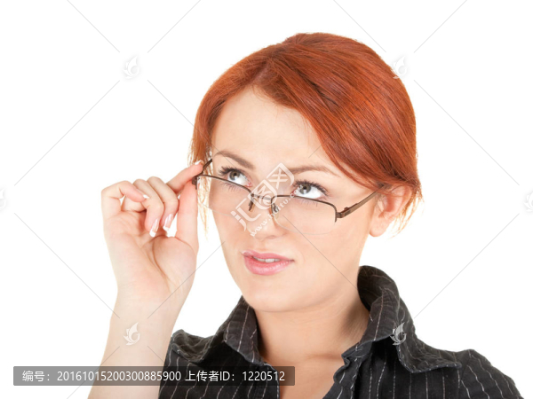 一位戴眼鏡的商務女士的肖像