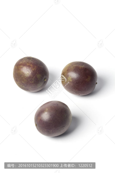 三在整個(gè)百香果