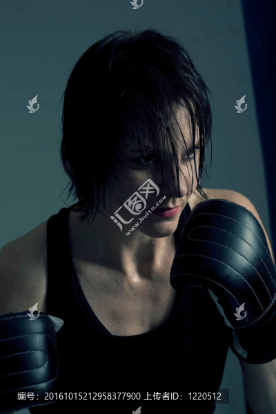 女拳擊手