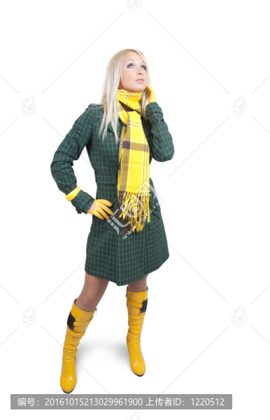 綠色外套的女人