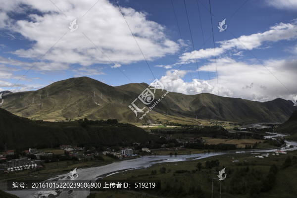 藍(lán)天,山脈