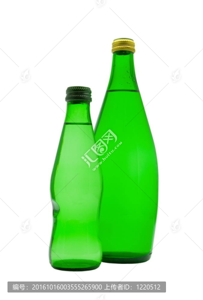 白瓶子上的水