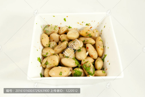 白色的豆子