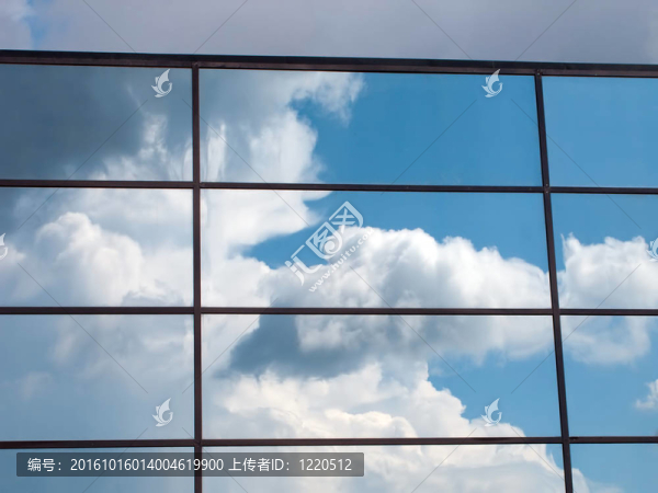 天空的倒影