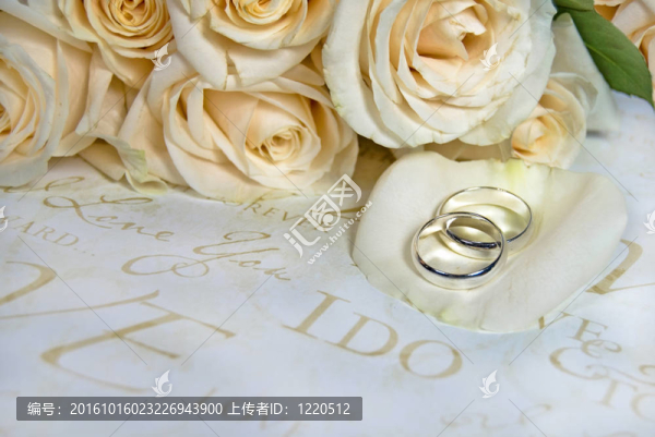 婚禮上的花瓣